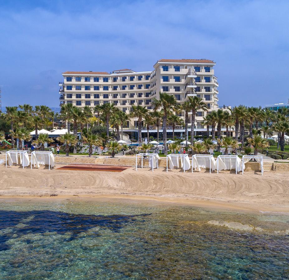 Aquamare Beach Hotel & Spa Paphos Exterior photo